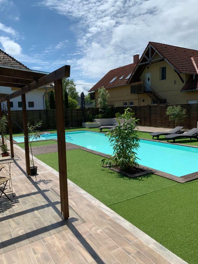 Silver Lounge Шиофок Экстерьер фото